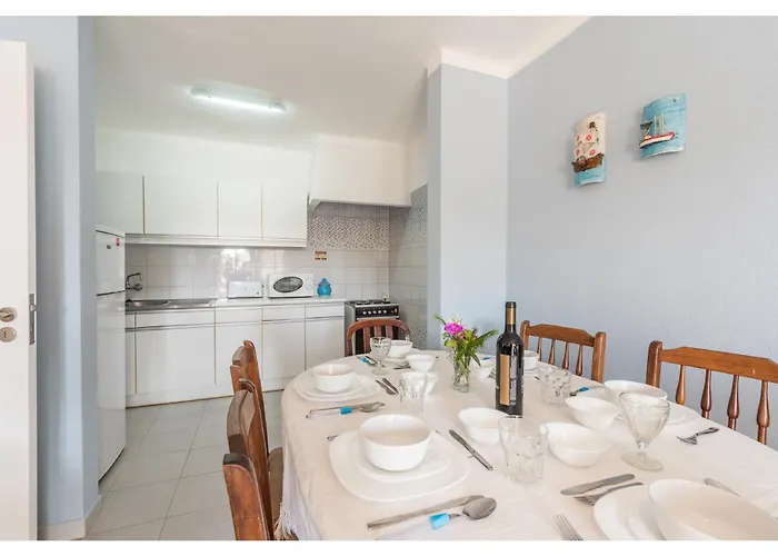 Oceanfront Escape In - Breathtaking Algarve Views Apartment *